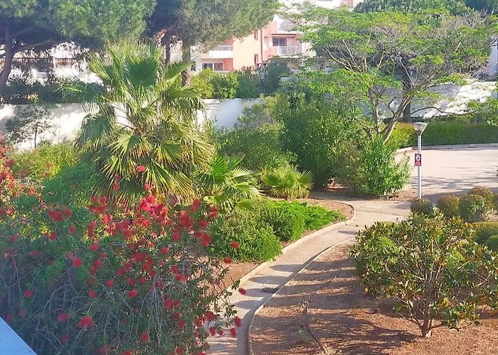 Pour 4 Personnes Proche Du Port Et Des Plages Appartamento *