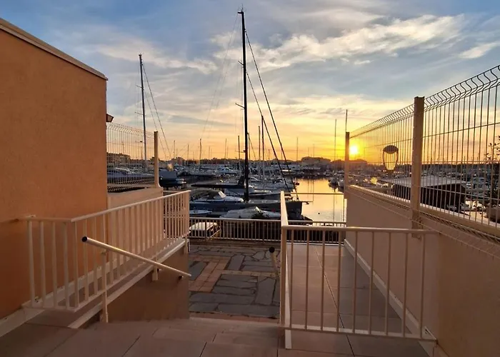Appartamento Pour 4 Personnes Proche Du Port Et Des Plages Agde